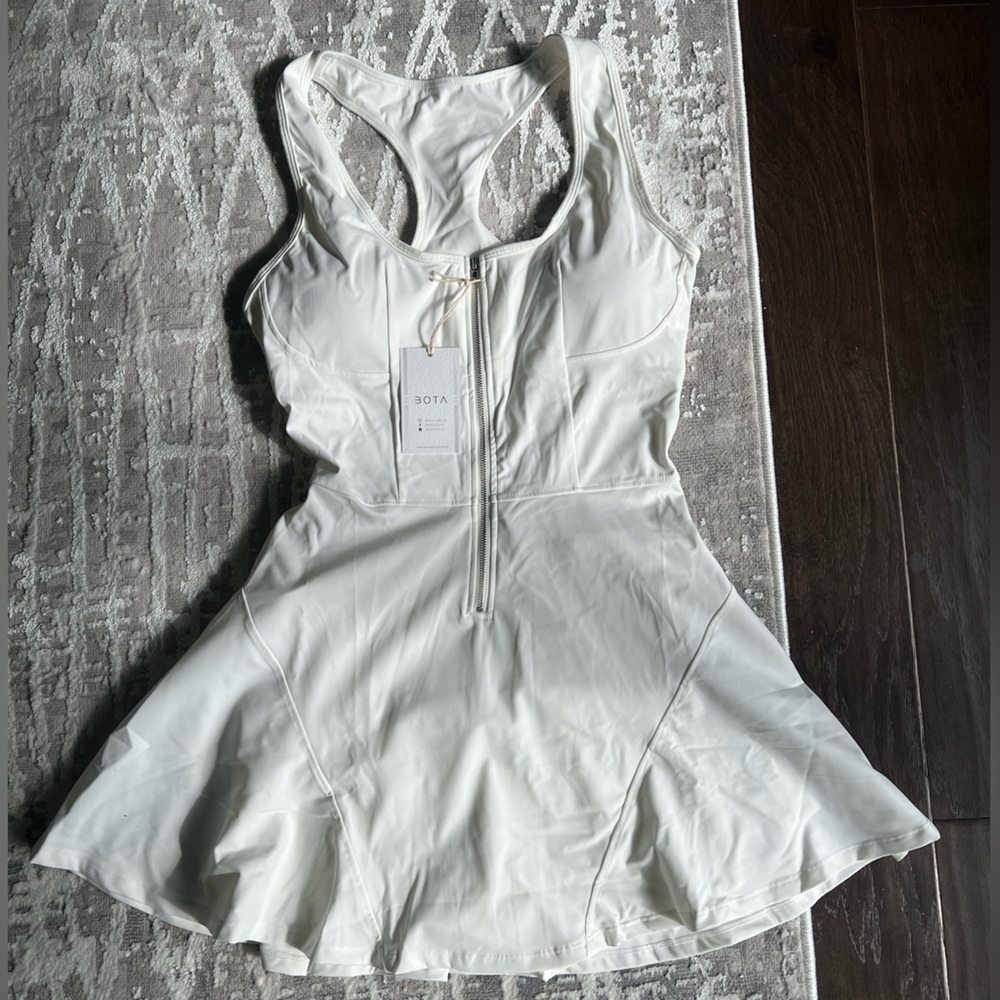 Bota White Sleeveless Active Dress - Picture 5 of 5